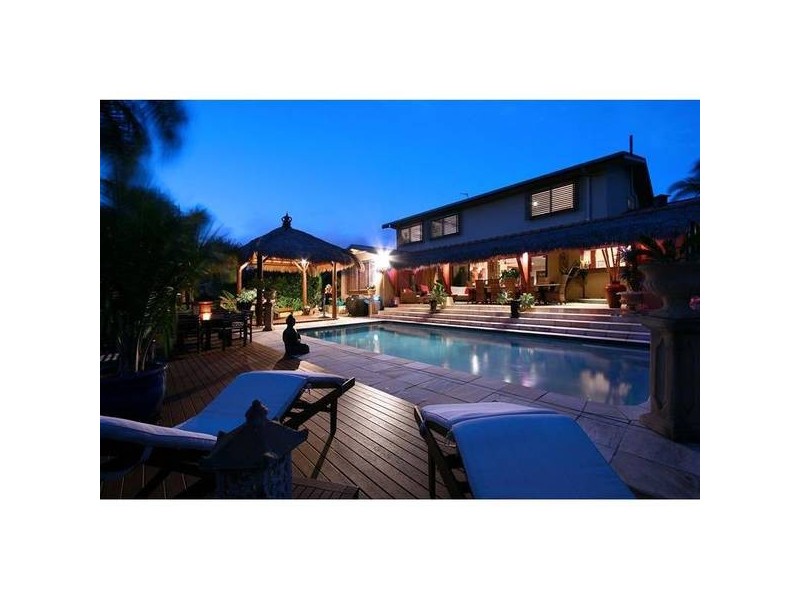 Broadbeach Waters QLD 4218