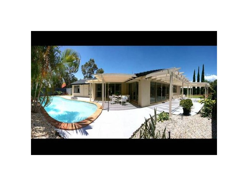 12 Bronte Court, Robina QLD 4226