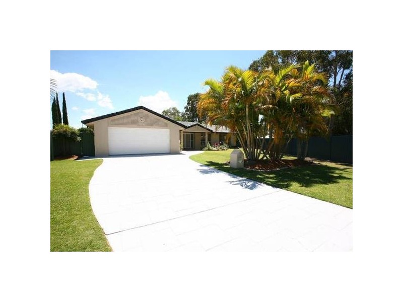 12 Bronte Court, Robina QLD 4226
