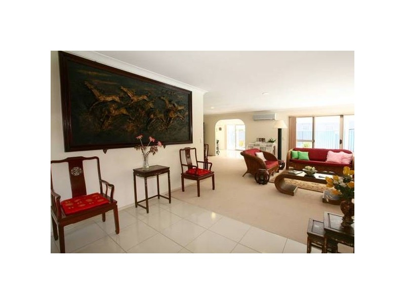 12 Bronte Court, Robina QLD 4226