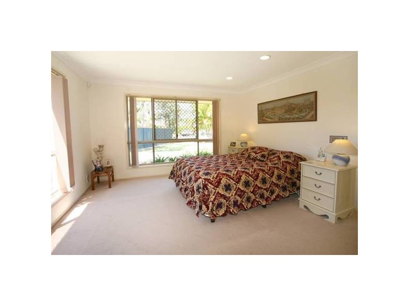 12 Bronte Court, Robina QLD 4226