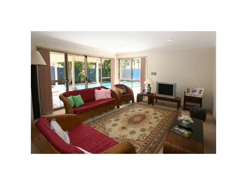 12 Bronte Court, Robina QLD 4226