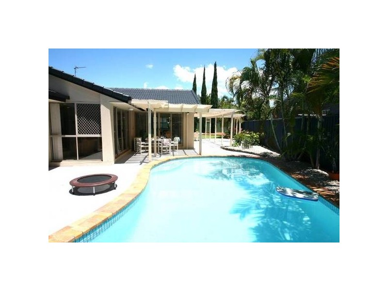 12 Bronte Court, Robina QLD 4226