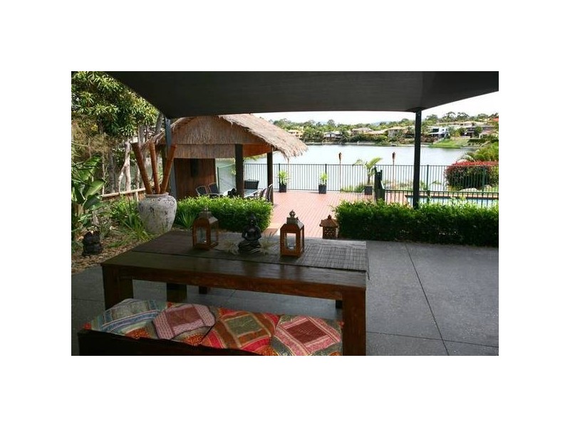2 Mornington Terrace, Robina QLD 4226
