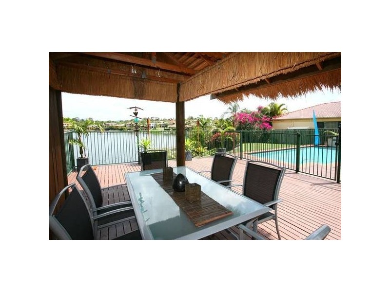 2 Mornington Terrace, Robina QLD 4226