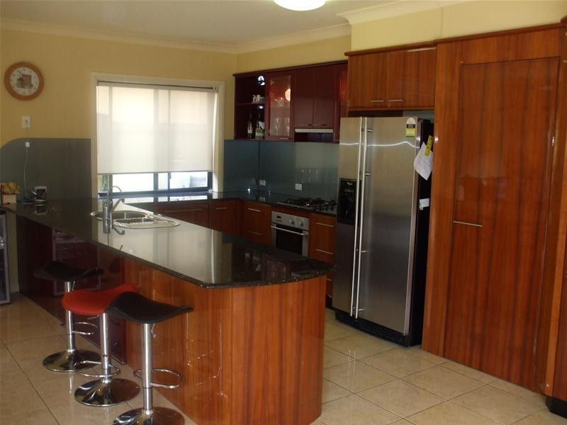 16 Applegum Court, Robina QLD 4226