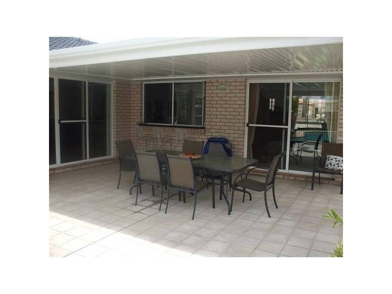 148 Santa Cruz Boulevard, Clear Island Waters QLD 4226