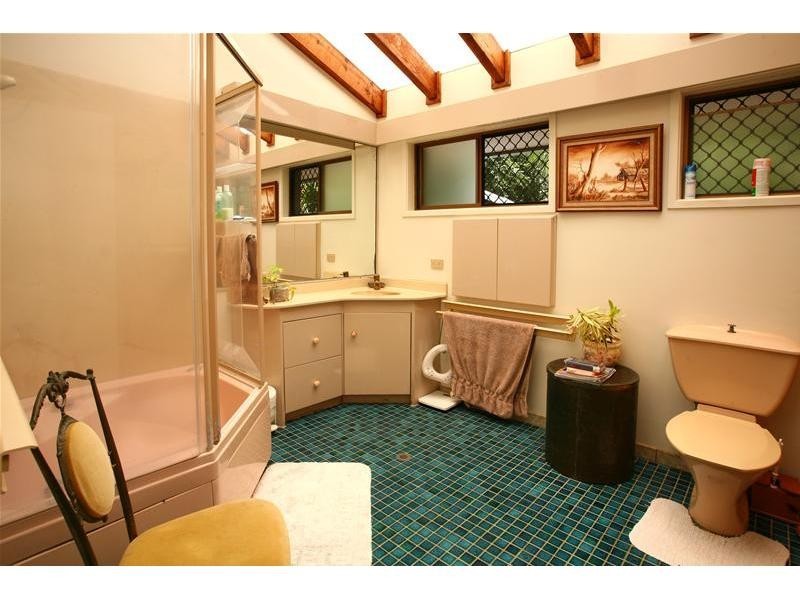 30 Sophie Avenue, Broadbeach Waters QLD 4218