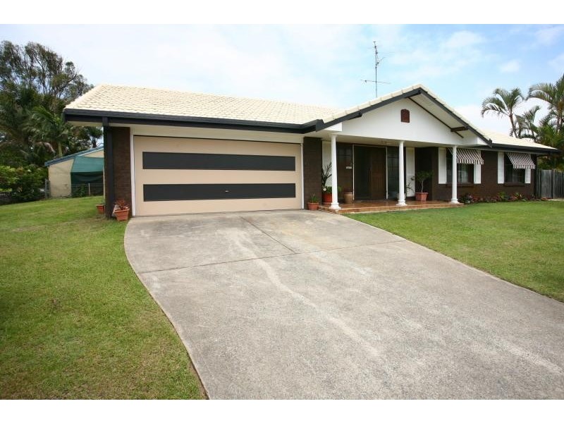2 Wyuna Street, Broadbeach Waters QLD 4218