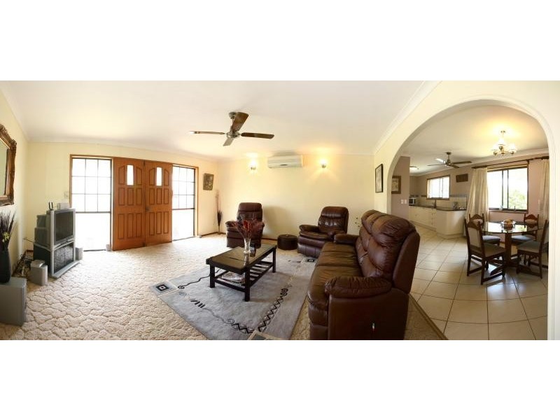 2 Wyuna Street, Broadbeach Waters QLD 4218