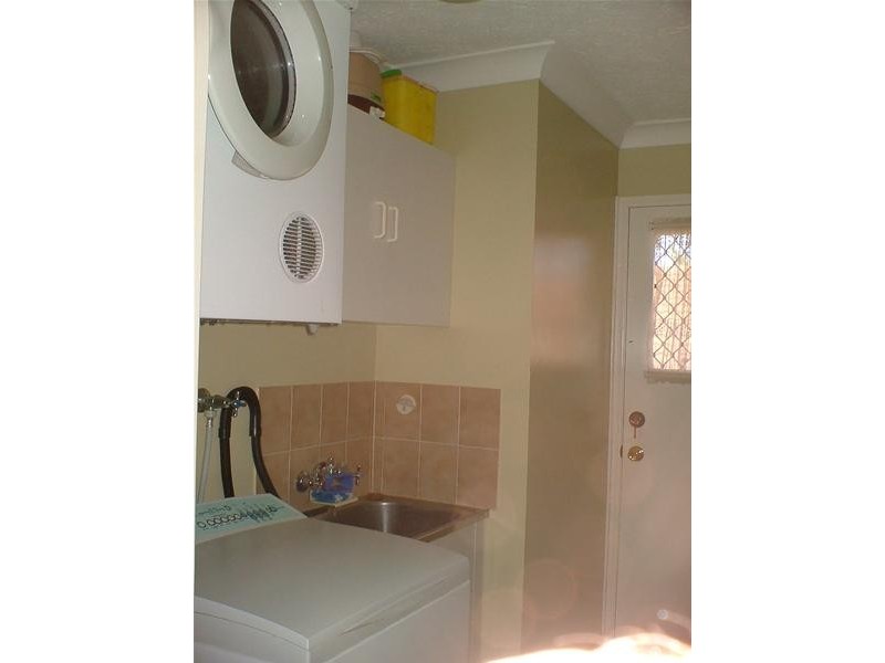 1/172 Barrier Reef Drive, Mermaid Waters QLD 4218
