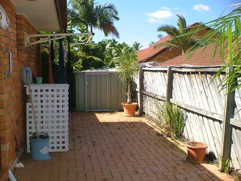 1/172 Barrier Reef Drive, Mermaid Waters QLD 4218