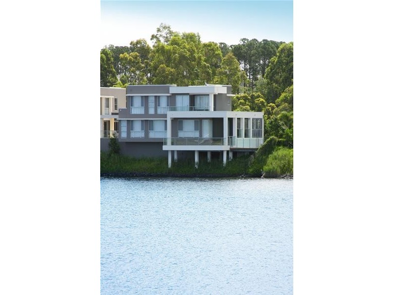 Varsity Lakes QLD 4227