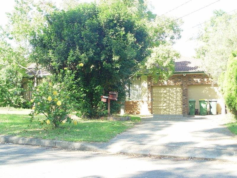 4 Defoe Place, Winston Hills NSW 2153