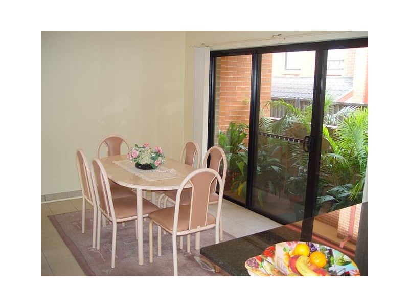 2/72 Marsden St, Parramatta NSW 2150