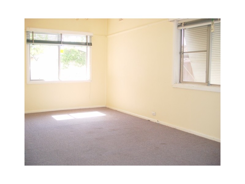 5 Phillip Street, Guildford West NSW 2161