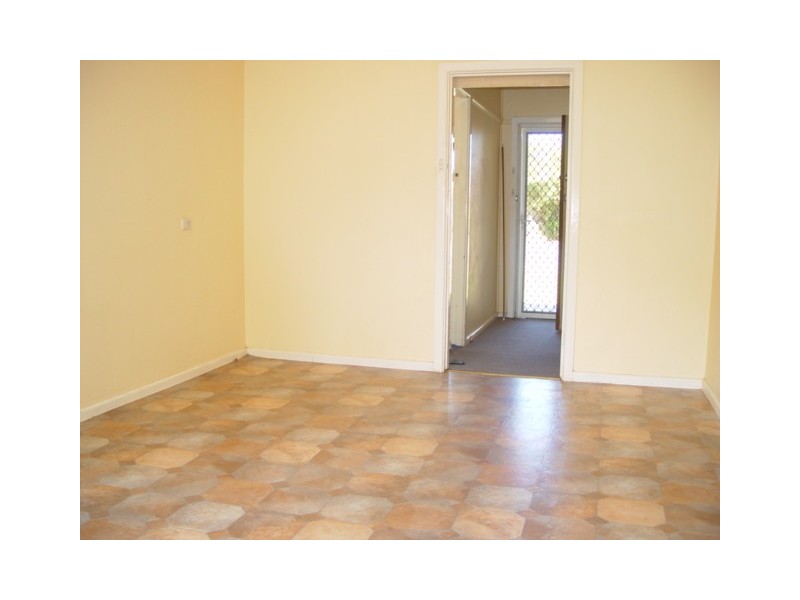 5 Phillip Street, Guildford West NSW 2161