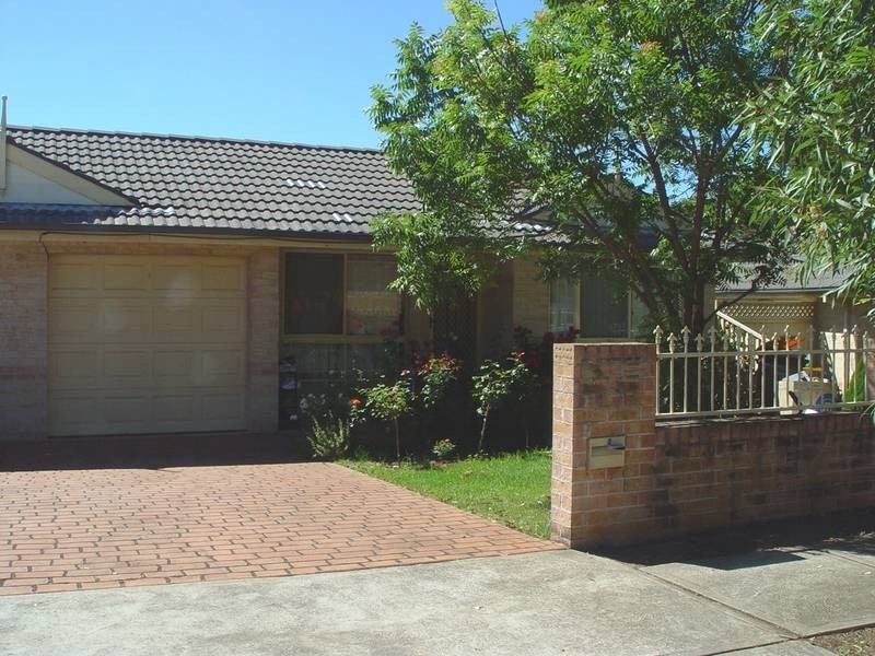 2/18 Belinda Place, Mays Hill NSW 2145