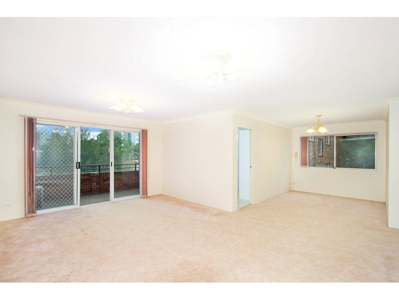 27/7-11 Elizabeth Street, Parramatta NSW 2150
