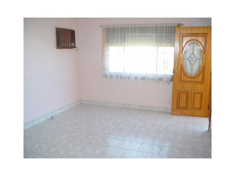 8 Malouf Street, Guildford West NSW 2161