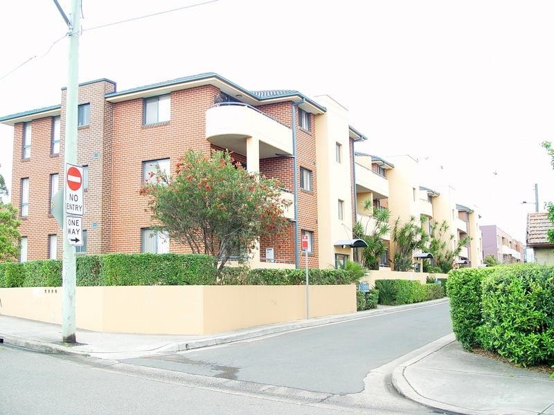 5/27 Station Street West, Harris Park NSW 2150