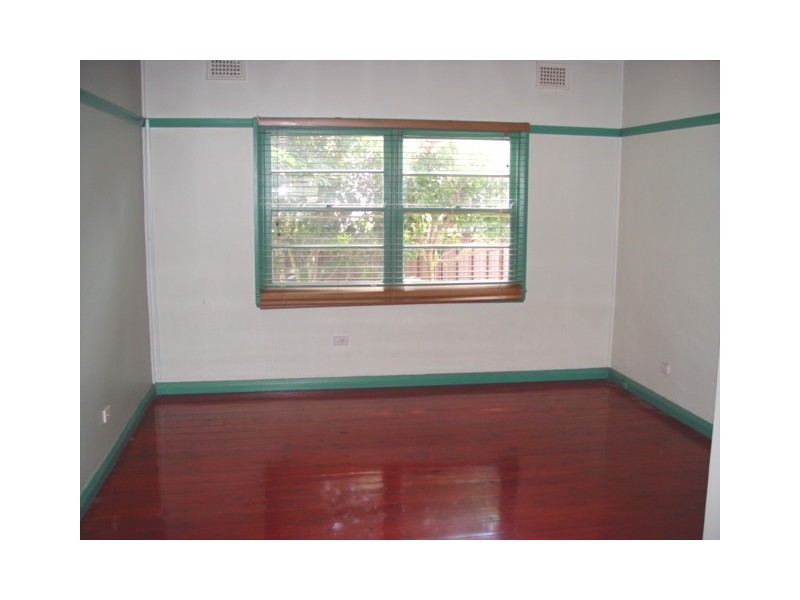 11 Beaufort Street, Northmead NSW 2152