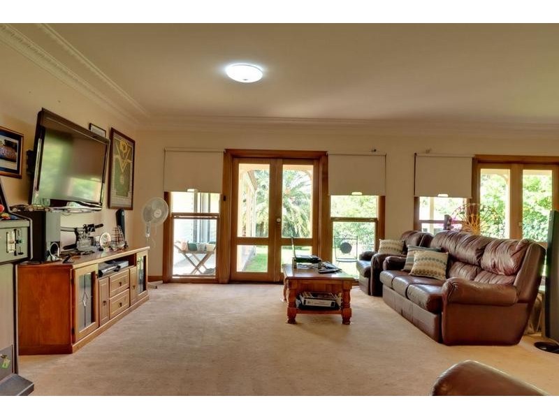 22 Thomas Street, Northmead NSW 2152