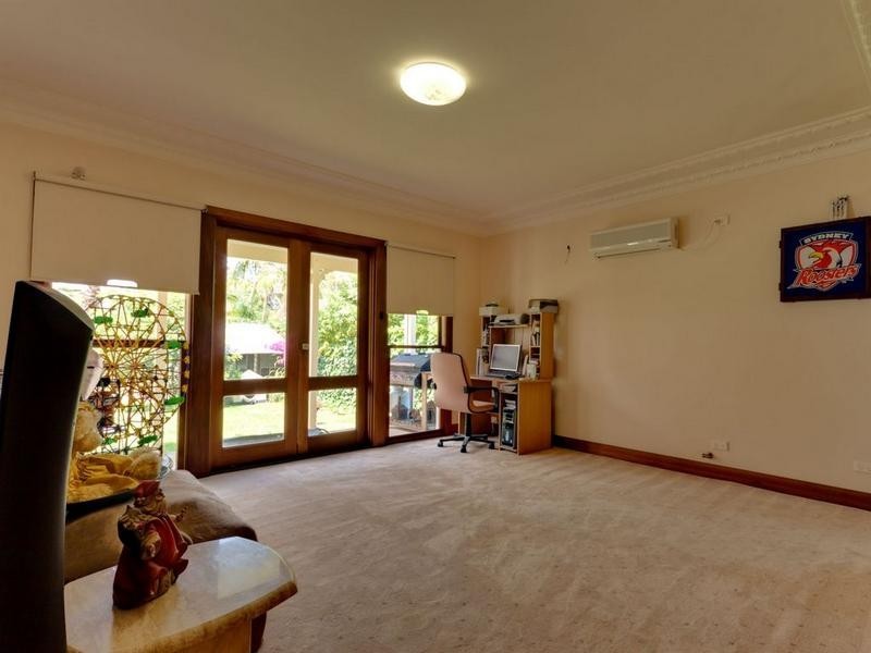 22 Thomas Street, Northmead NSW 2152