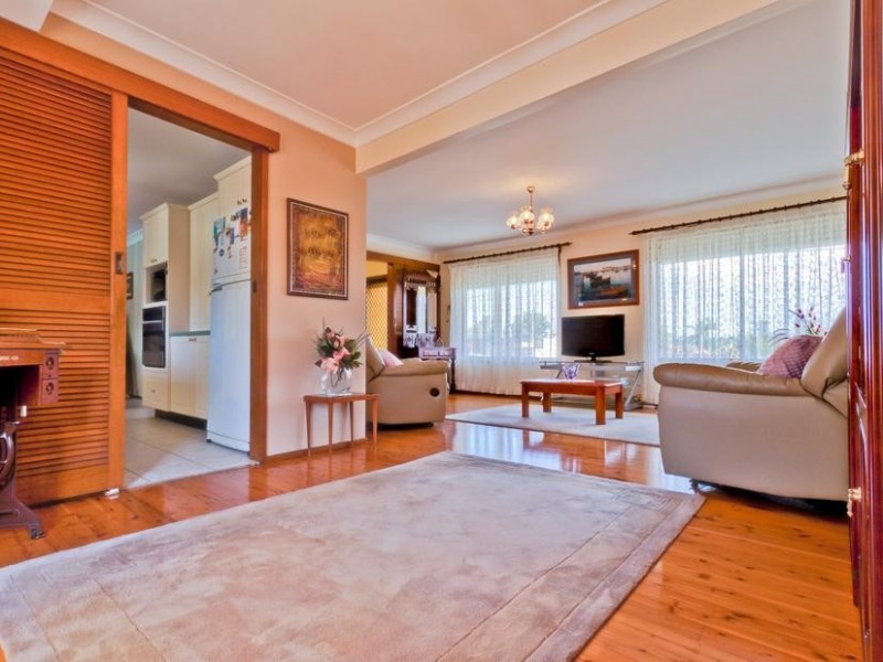 2 Elvina Street, Greystanes NSW 2145