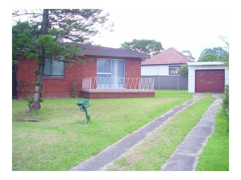 10 Bega Street, Pendle Hill NSW 2145