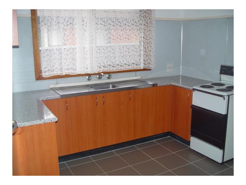 10 Bega Street, Pendle Hill NSW 2145