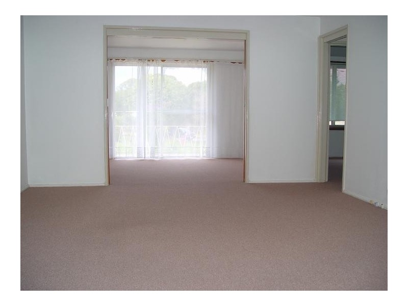 10 Bega Street, Pendle Hill NSW 2145