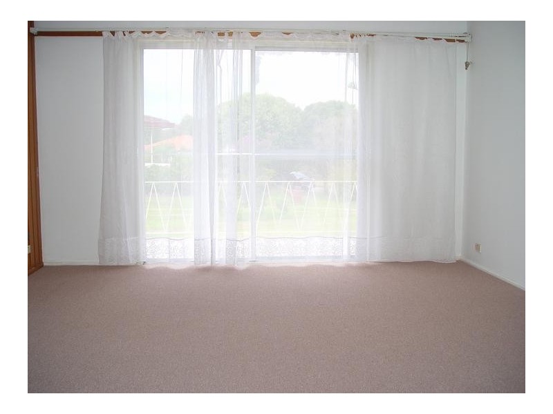 10 Bega Street, Pendle Hill NSW 2145