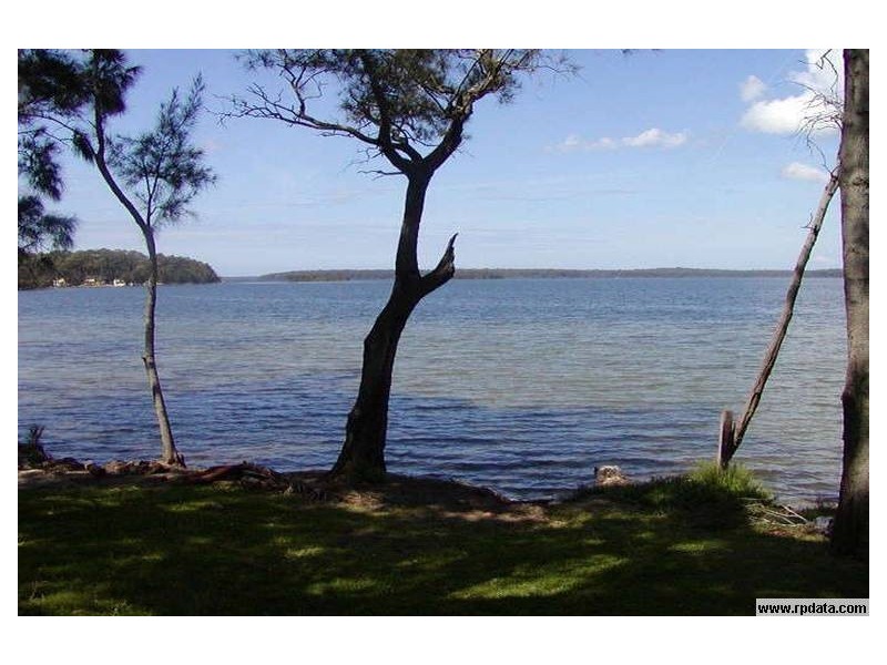 19 St Georges Road, St Georges Basin NSW 2540