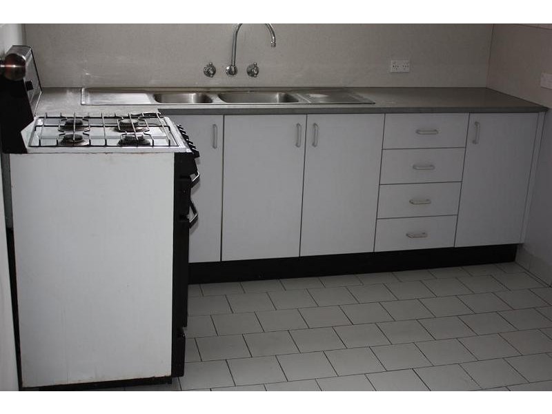 1/8 Cambridge Street, Harris Park NSW 2150