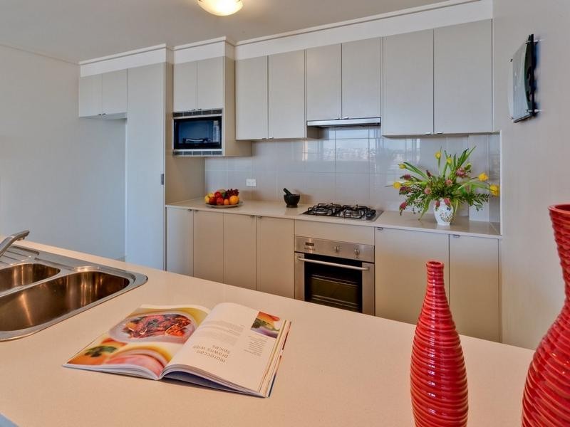 735/25 Bennelong Parkway, Wentworth Point NSW 2127