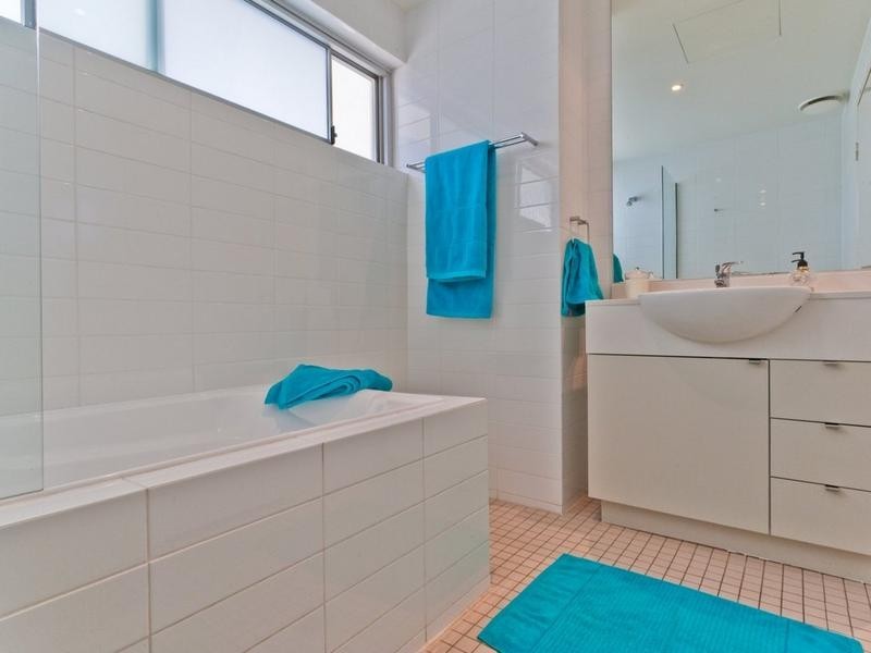 735/25 Bennelong Parkway, Wentworth Point NSW 2127