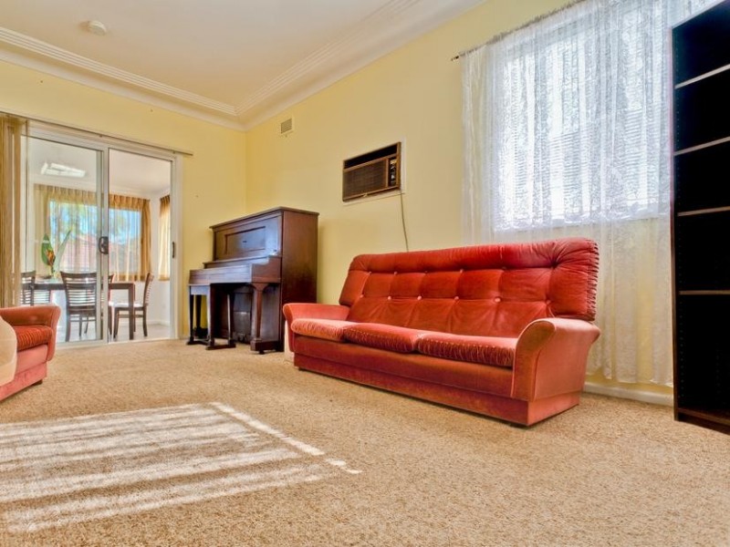 38 Excelsior Street, Merrylands NSW 2160