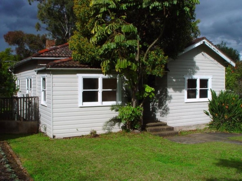 13 Warra Street, Wentworthville NSW 2145