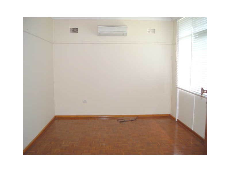 14 Fairfield Road, Guildford West NSW 2161