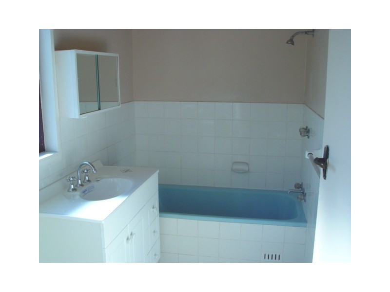 2/605 Merrylands Road, Greystanes NSW 2145