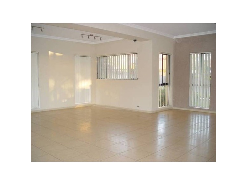 21 May Street, Constitution Hill NSW 2145