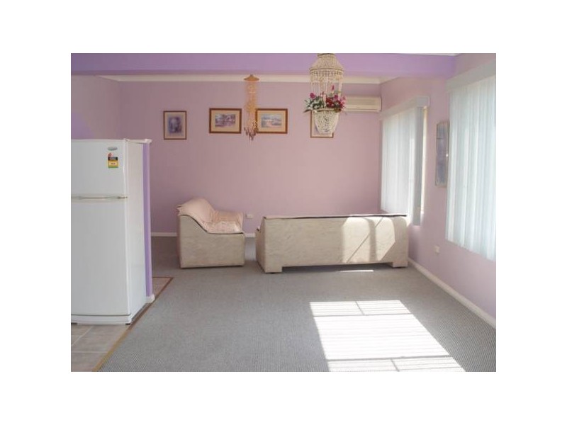 11 Michelle Drive, Constitution Hill NSW 2145