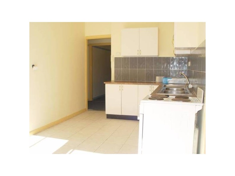 4 Styles Place, Merrylands NSW 2160