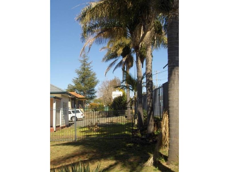 166 West Street, Toowoomba QLD 4350