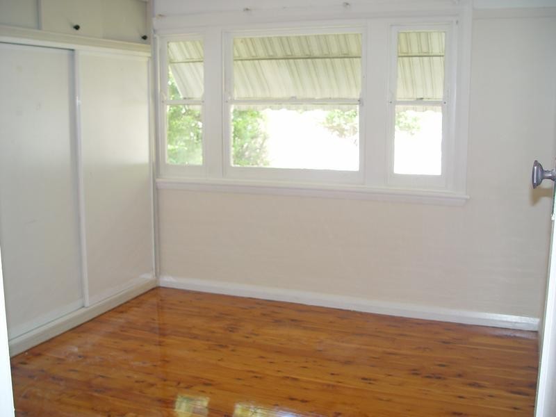 2 Mombri Street, Merrylands NSW 2160