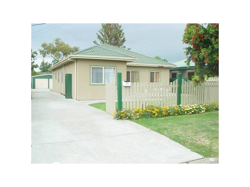 25 Leach Road, Guildford NSW 2161