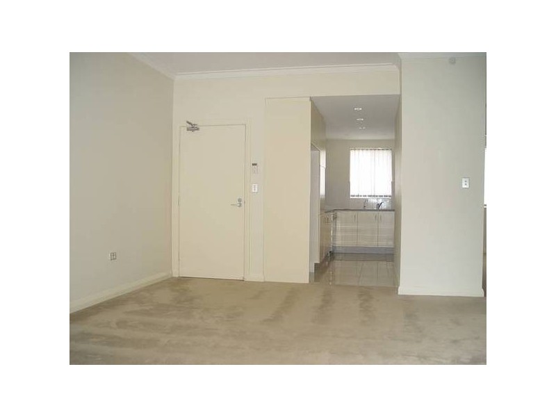 42/6-18 Redbank Road, Northmead NSW 2152