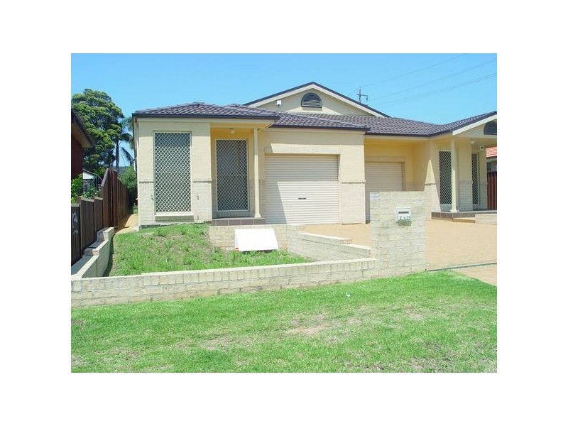 2/39 Hobart Street, Oxley Park NSW 2760