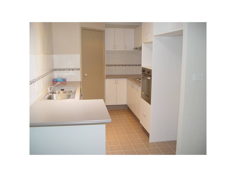 2/39 Hobart Street, Oxley Park NSW 2760